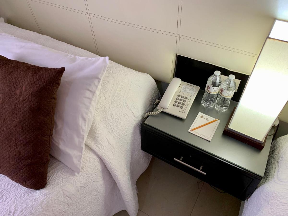 Hotel Inn Galerias Агуаскалиентес Екстериор снимка