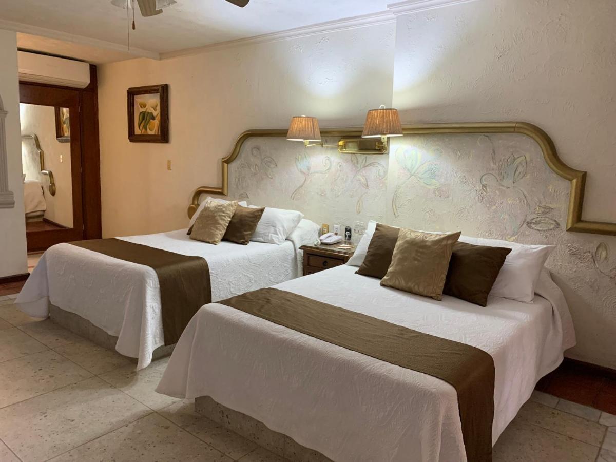 Hotel Inn Galerias Агуаскалиентес Стая снимка